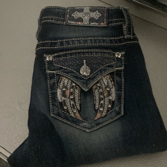 Miss Me Jeans:size 26, Never worn, skinny jeans, Angel stitching on the back🪽 - Picture 1 of 6